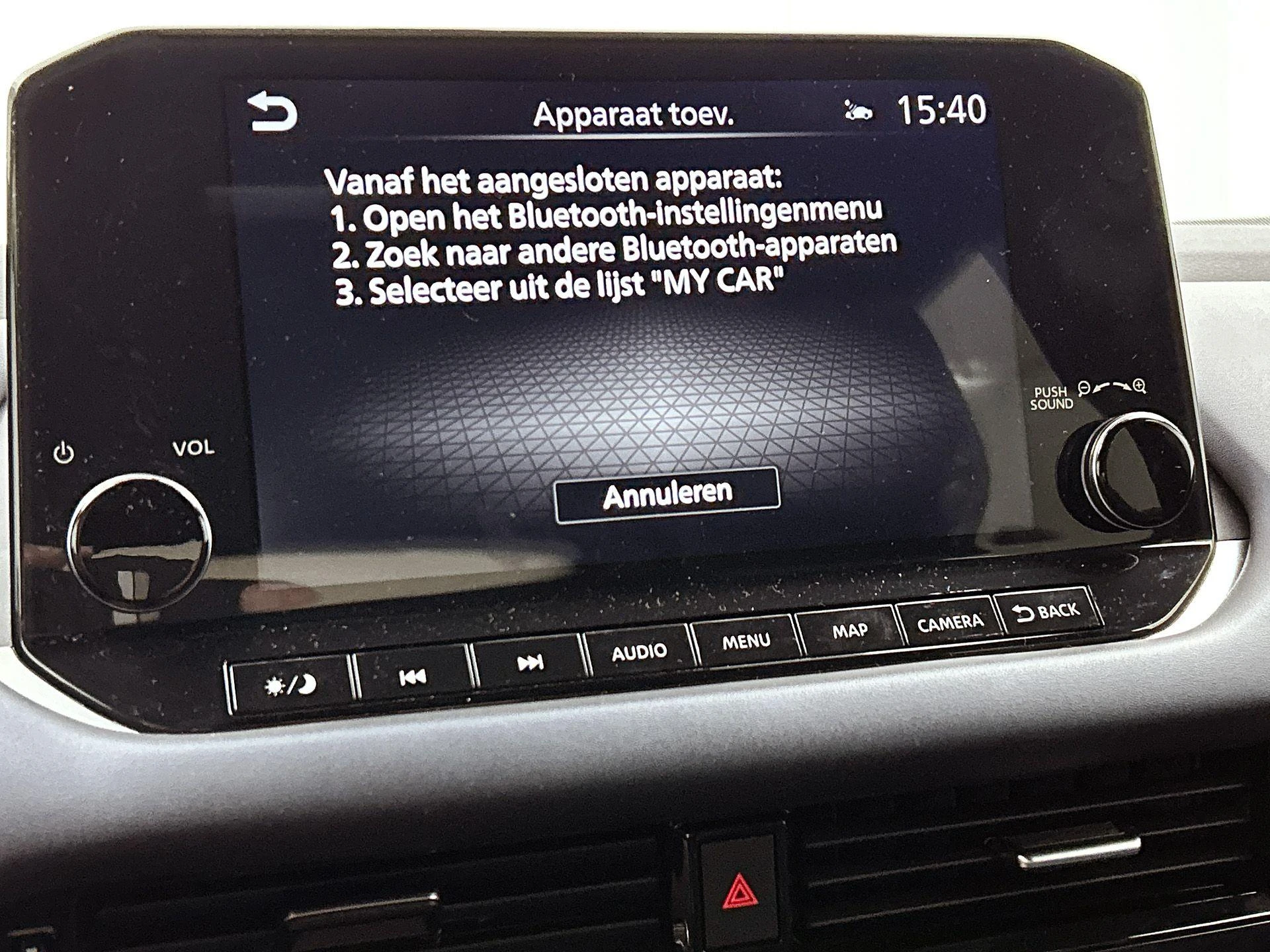 Nissan-QASHQAI-image-17