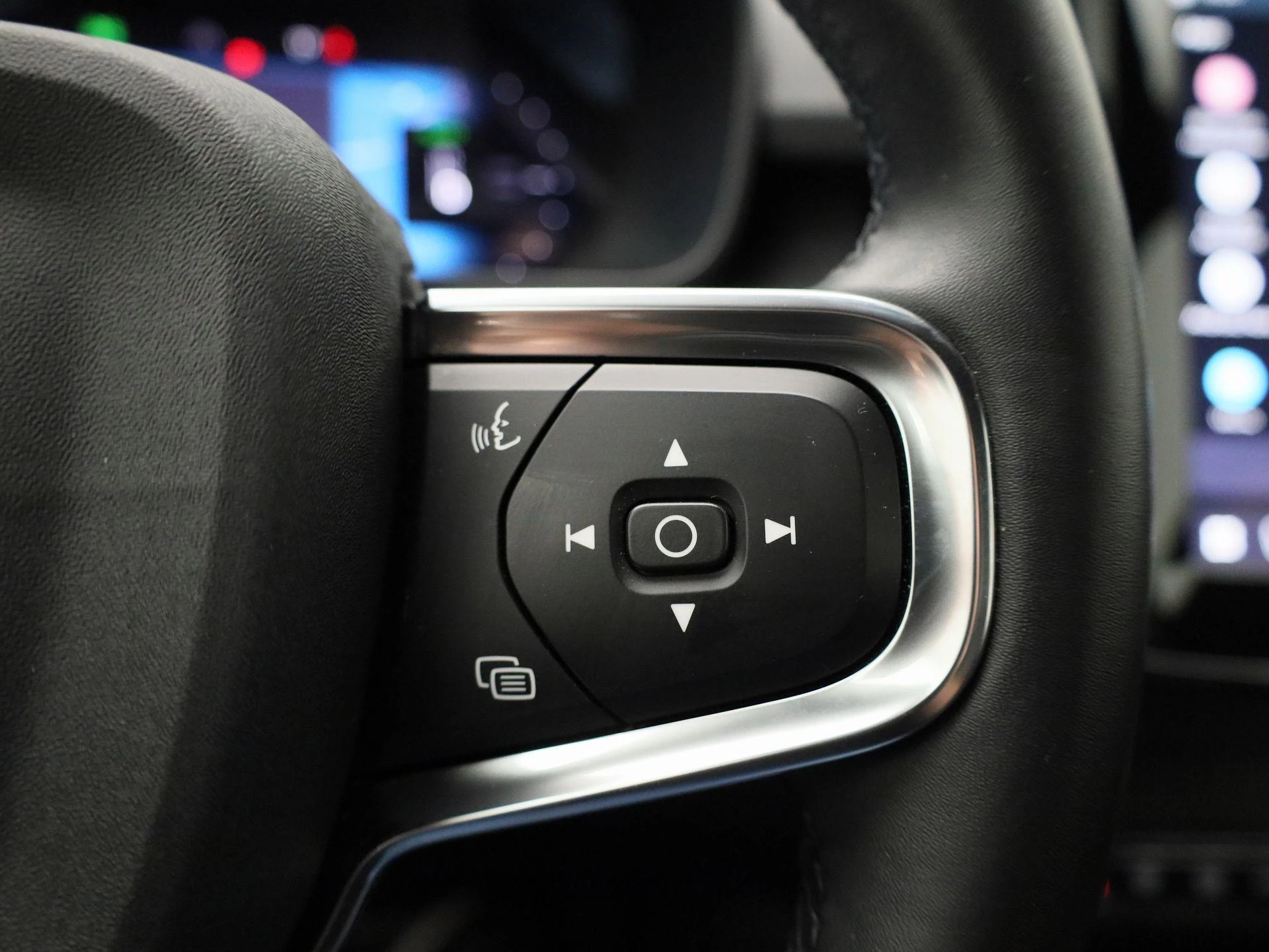 Volvo-XC40-image-17