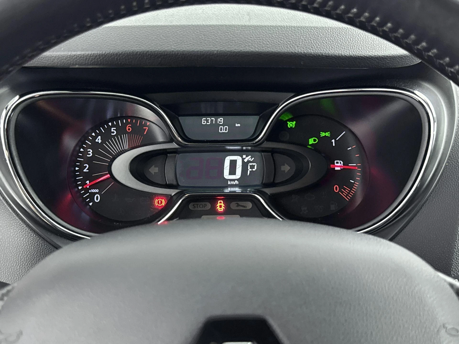 Renault-Captur-image-7