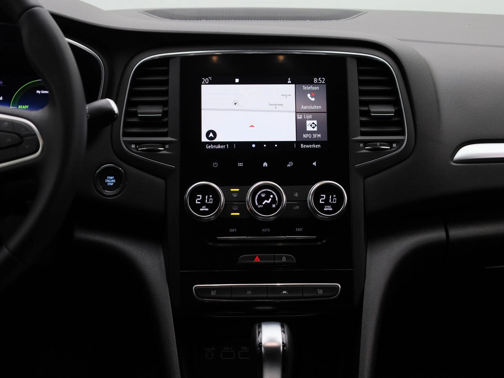Renault-Mégane Estate-image-7