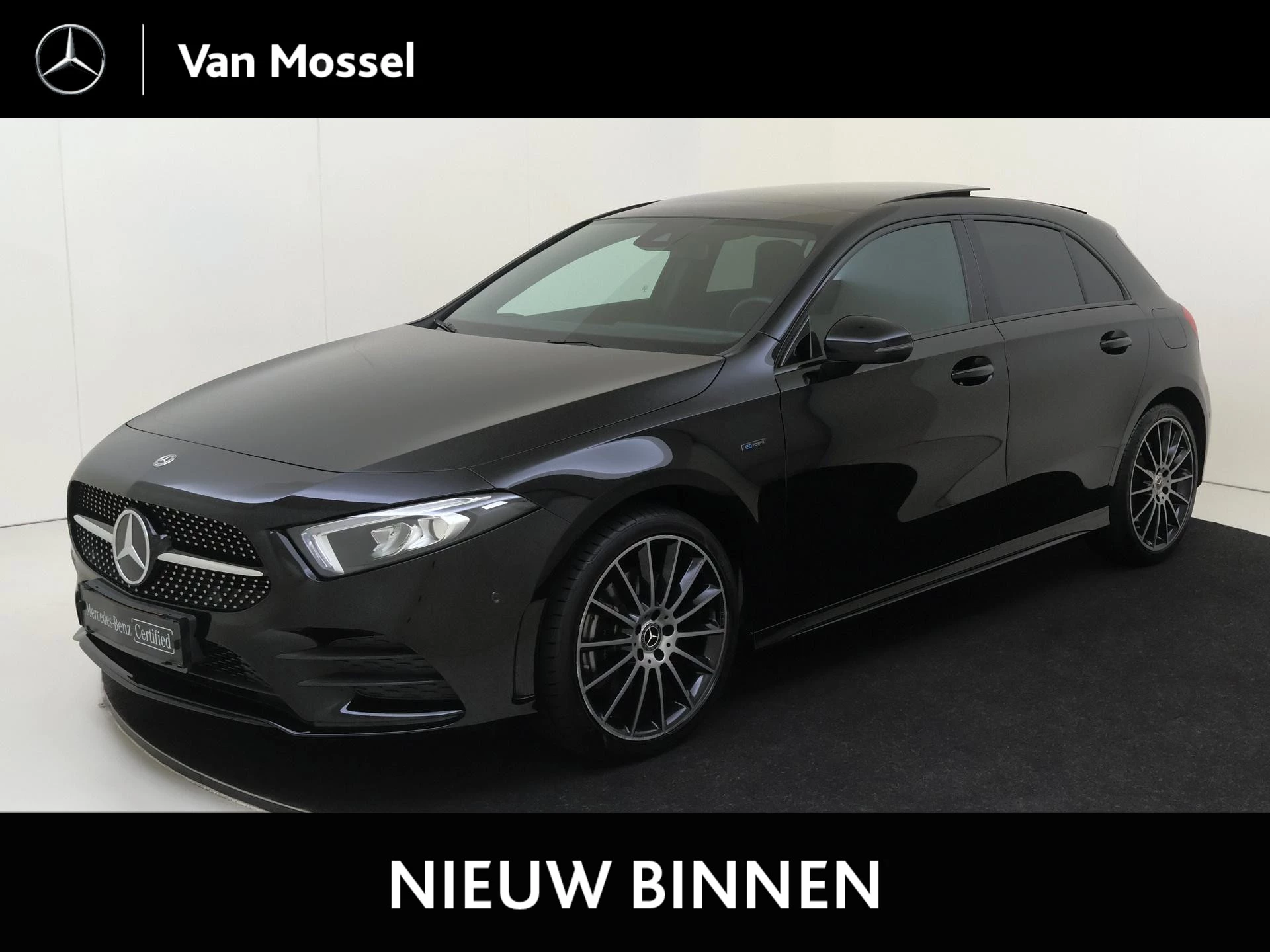 Mercedes-Benz-A-Klasse-image-0