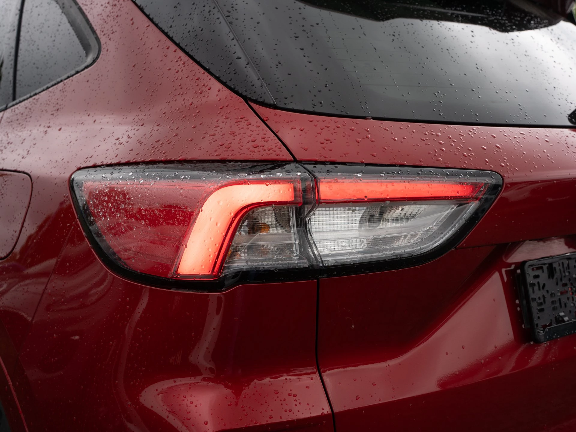 Ford Kuga 2.5 Duratec Plug-in-Hybrid PHEV ST-Line X TECH.PKT*WINT.PKT*AHK*PANO