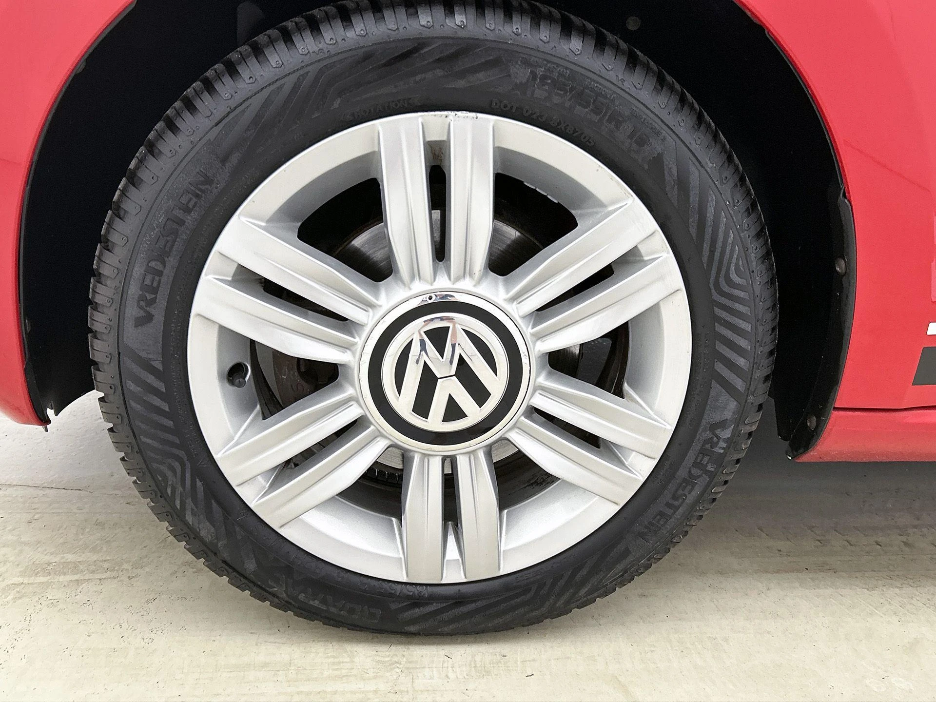Volkswagen up! 1.0 BMT up! beats