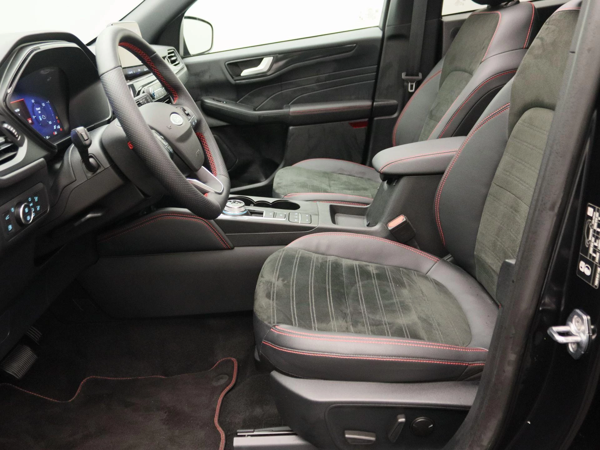 Ford-Kuga-image-13