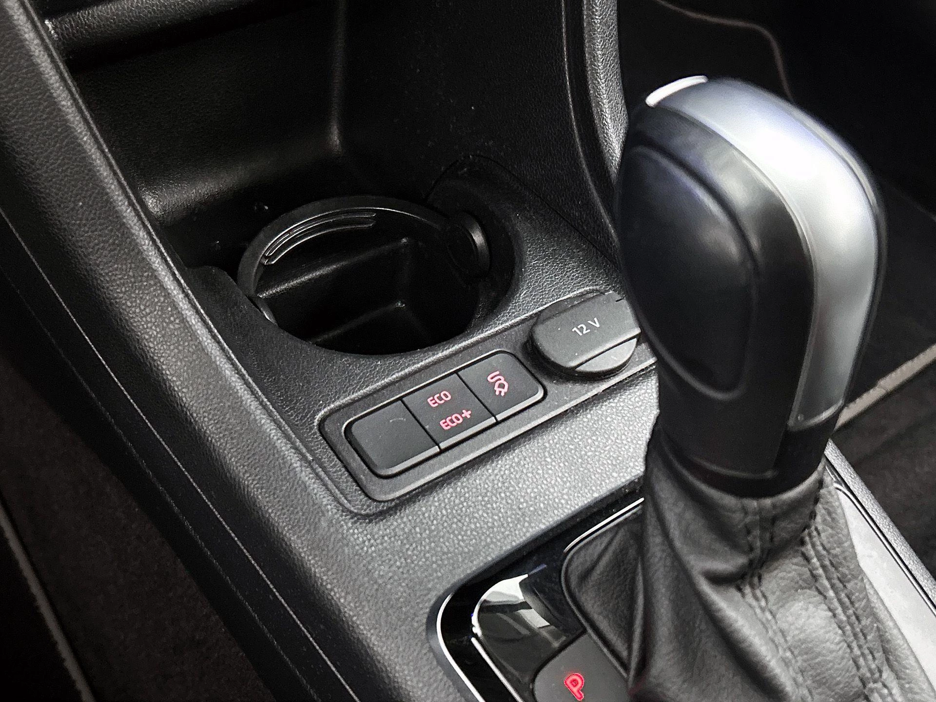 Volkswagen-e-up!-image-30