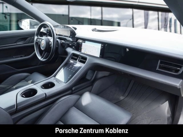 Porsche Taycan 4 Cross Turismo s