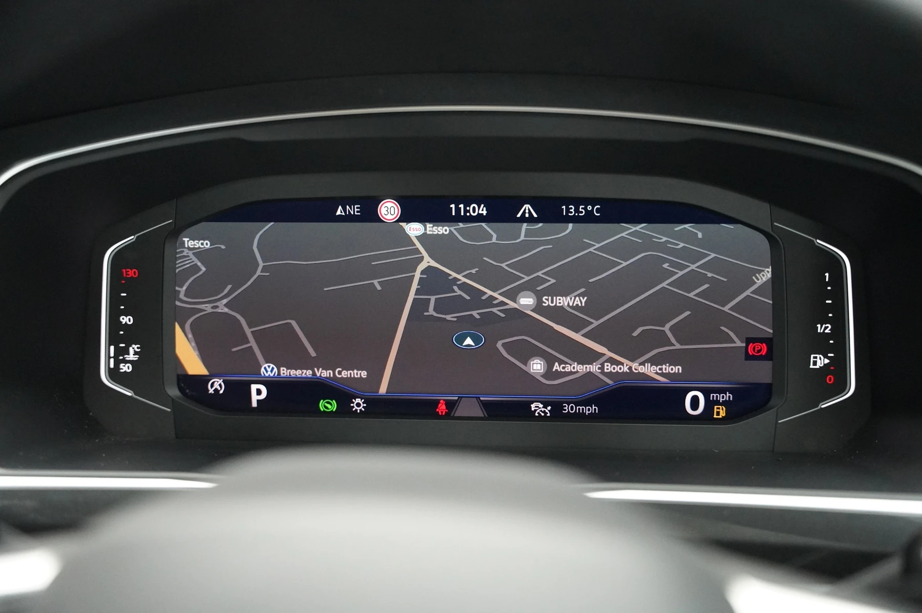 Volkswagen-Tiguan-image-8