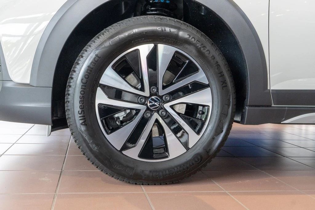 Volkswagen-Taigo-image-18