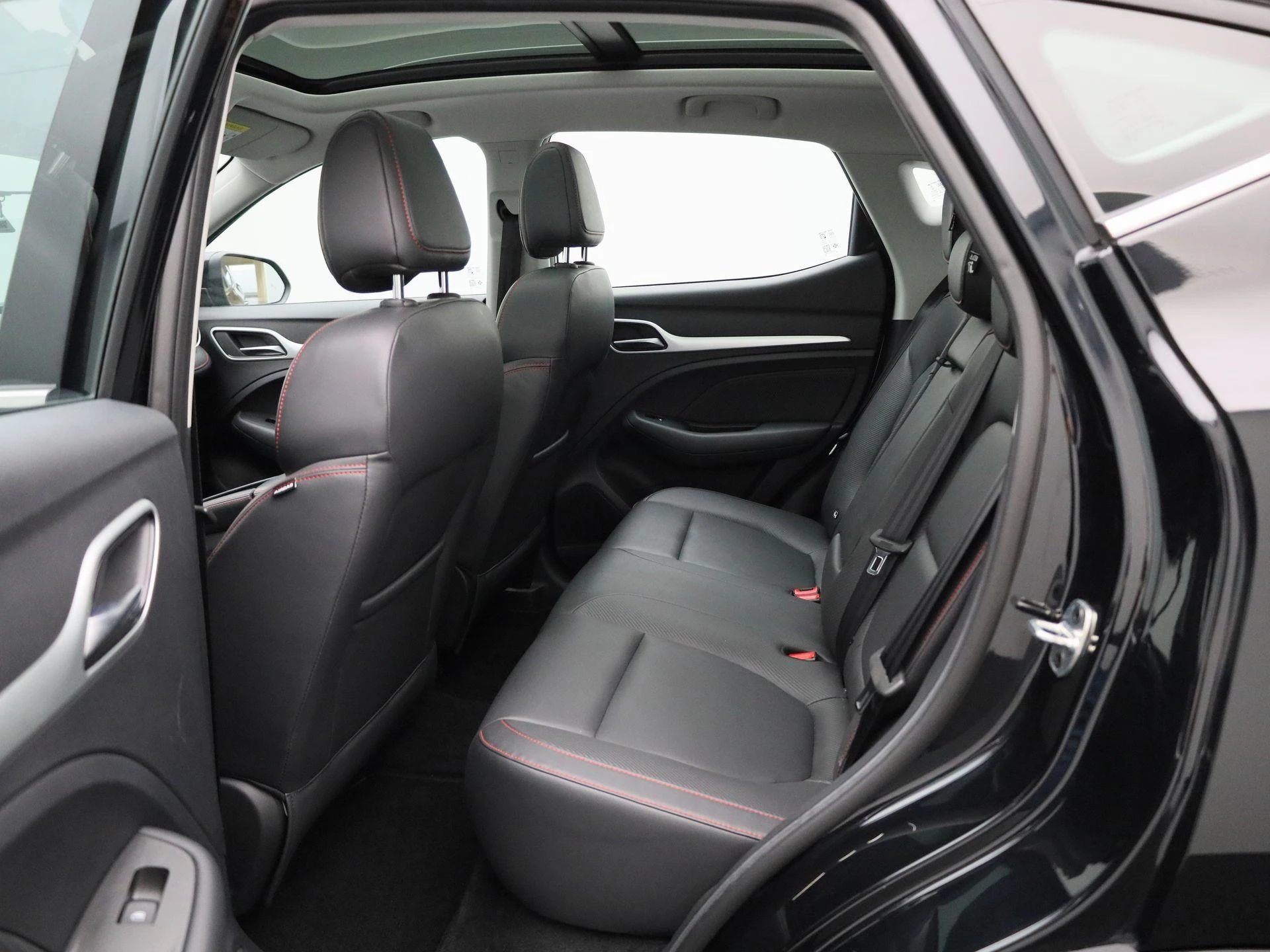 MG ZS EV Long Range Luxury 70 kWh