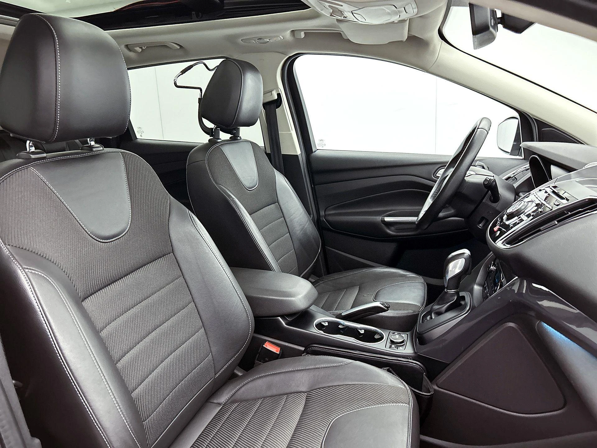 Ford-Kuga-image-37