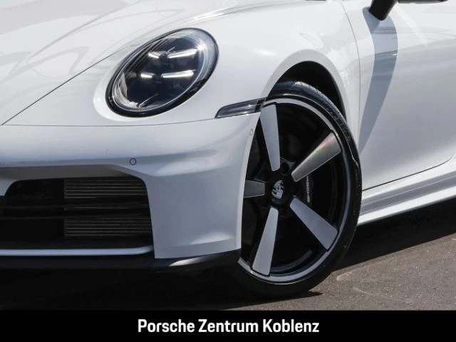 Porsche-911-image-9