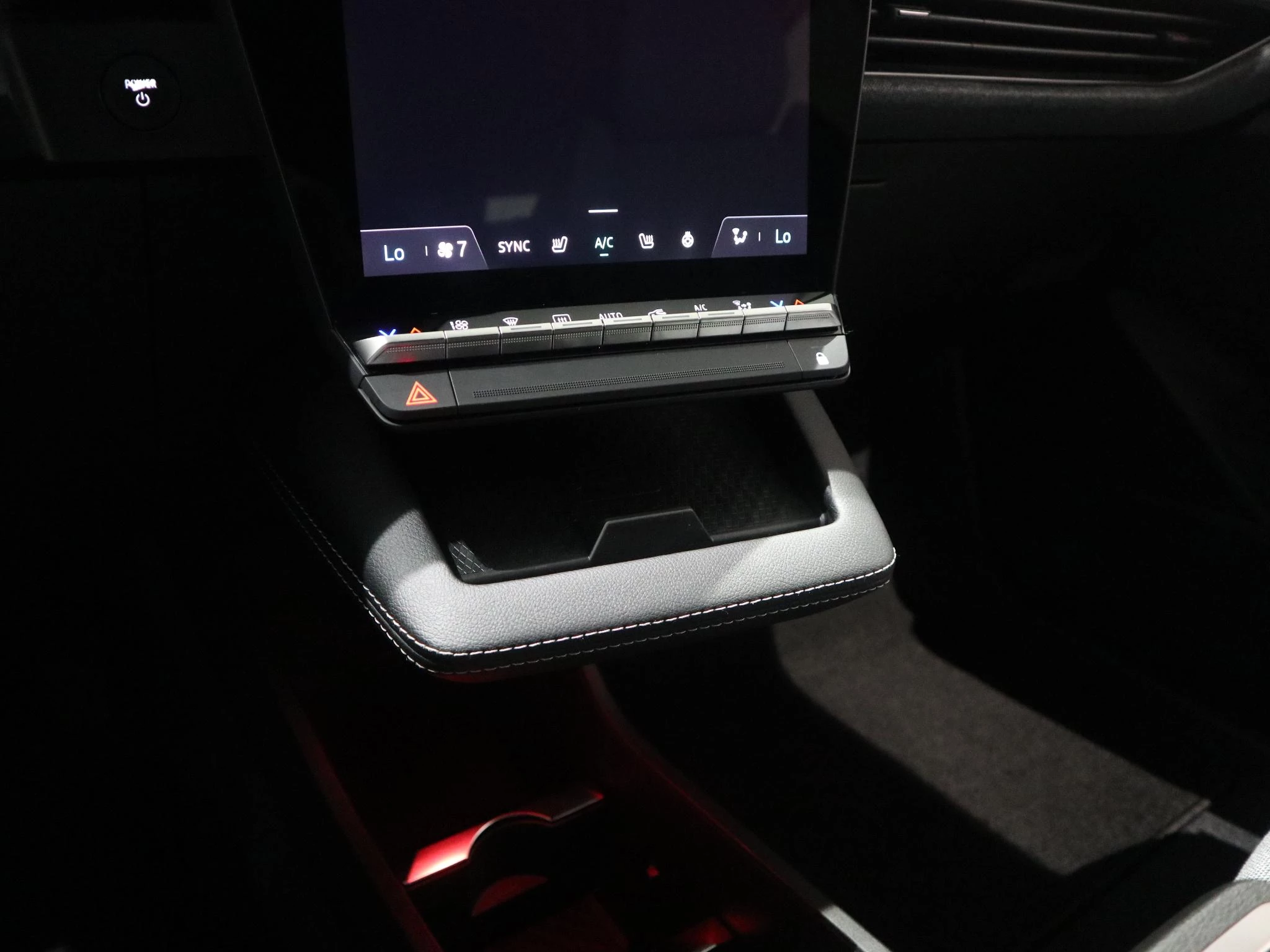 Renault-Megane E-Tech-image-21