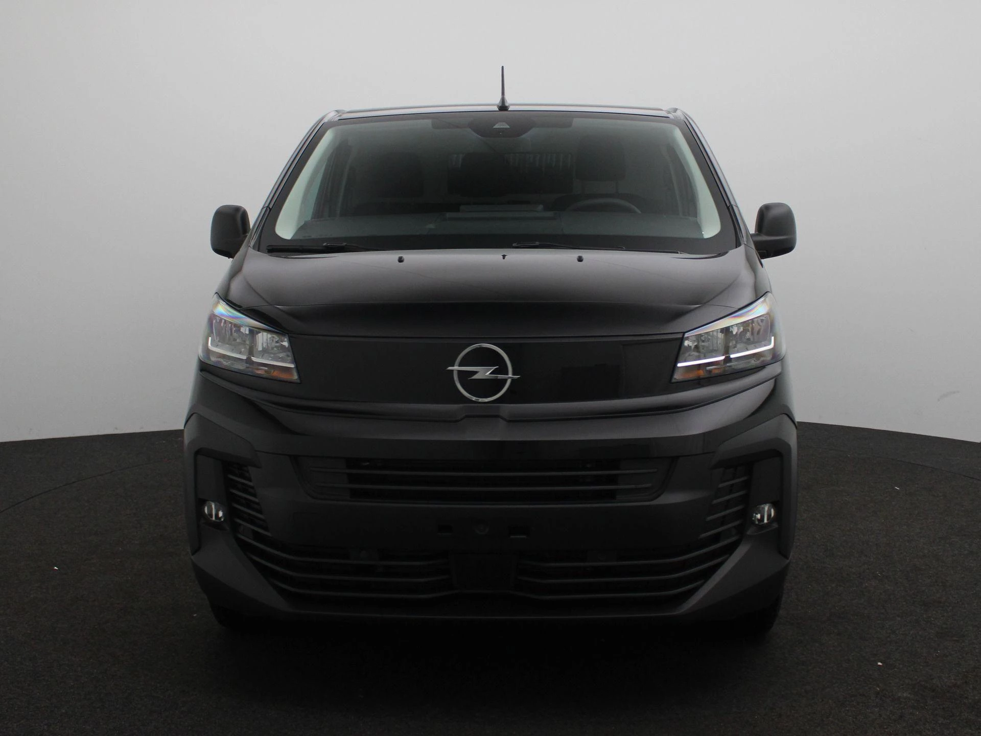 Opel-Vivaro-e-image-2