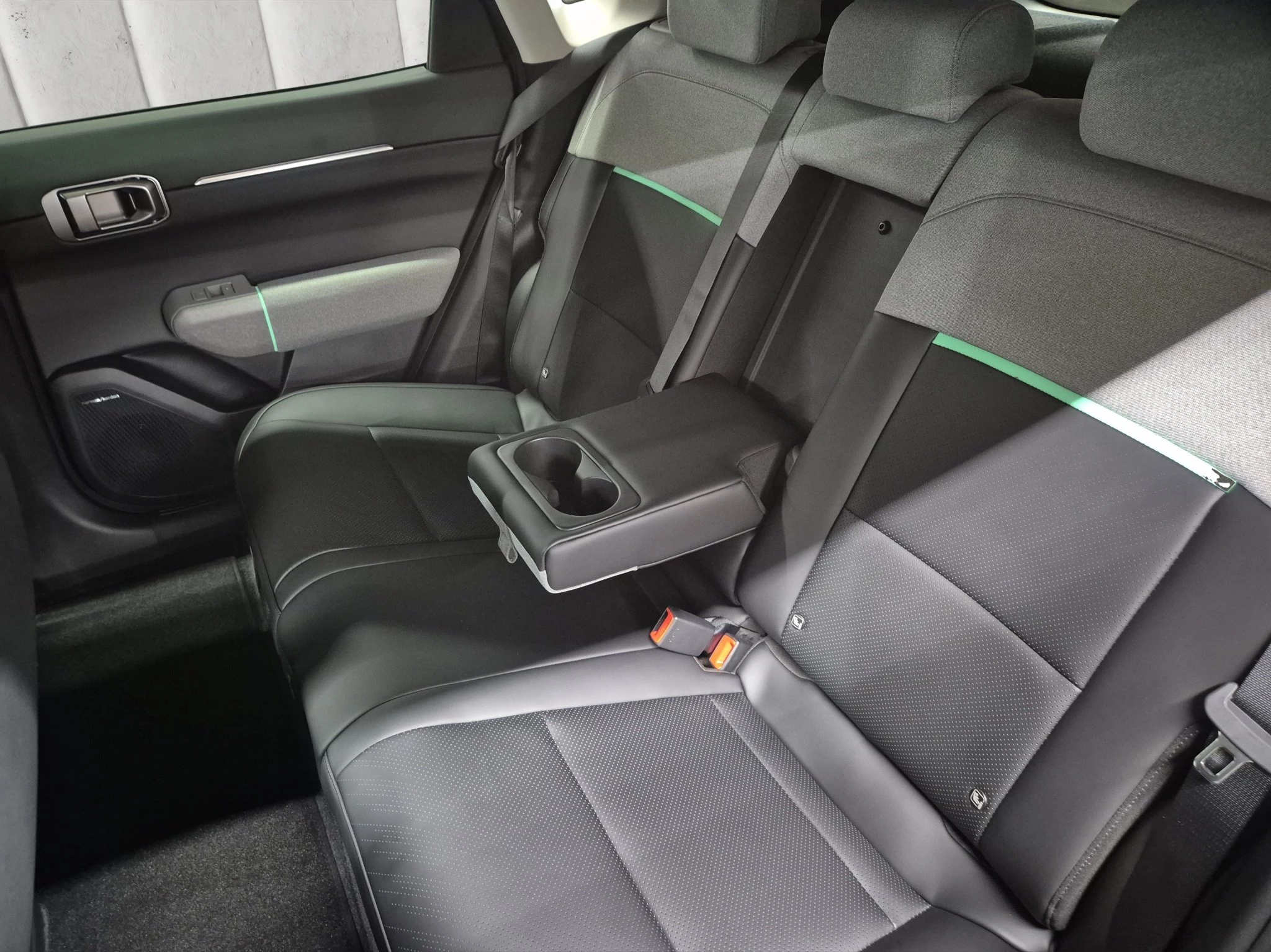 Kia EV4 Hatchback Earth 81 kWh 150 kW Frontantrieb