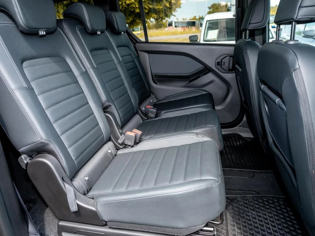 Mercedes-Benz-T-Klasse 180-image-11