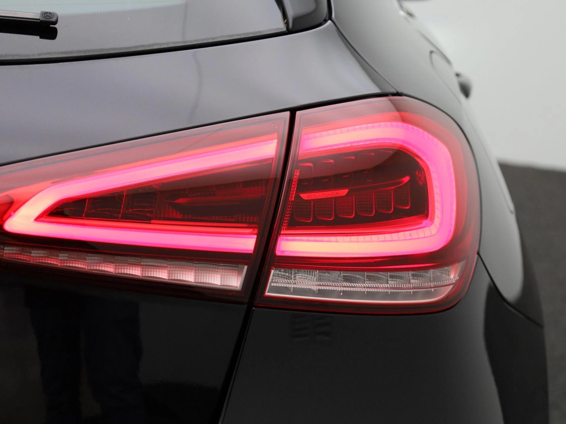 Mercedes-Benz A-Klasse 250 e Business Line