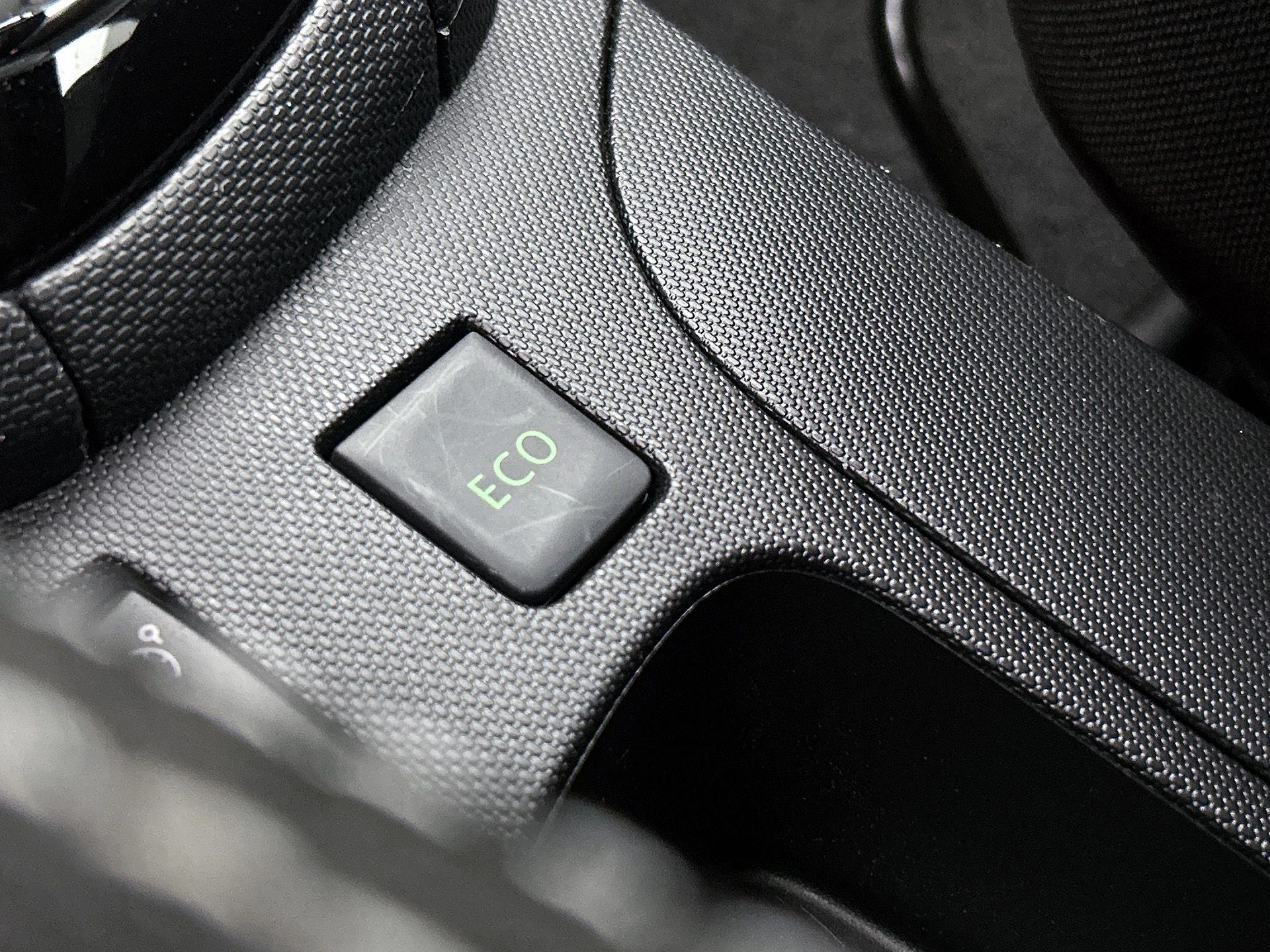 Renault-Clio-image-8