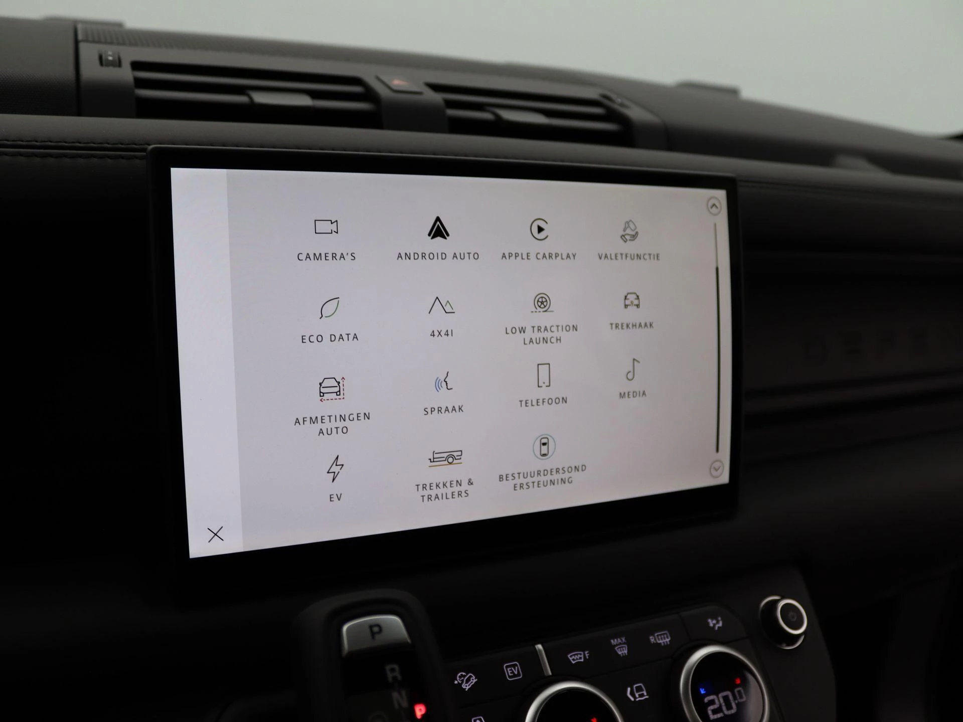 Land Rover-Defender-image-25