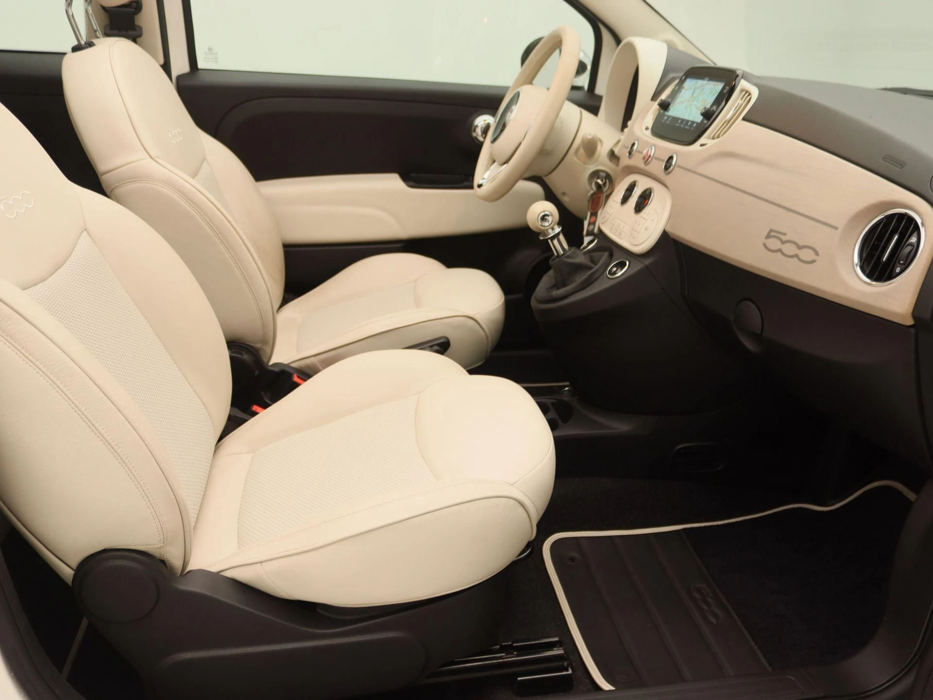 Fiat-500C-image-22