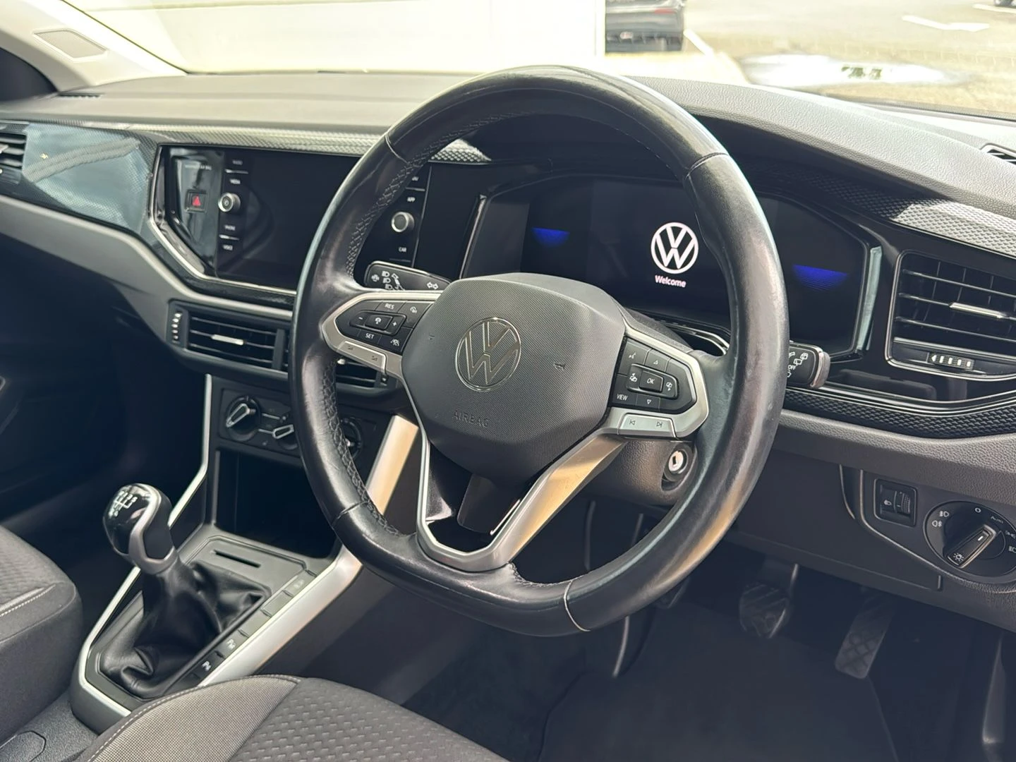 Volkswagen-Taigo-image-19
