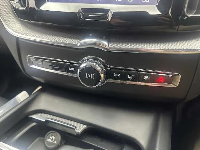 Volvo-XC60-image-16