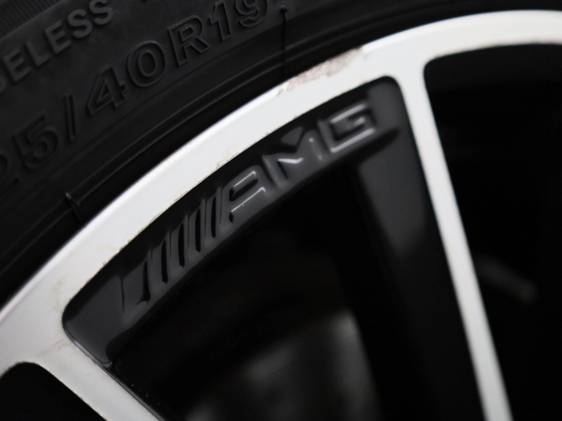 Mercedes-Benz-C-Klasse-image-15