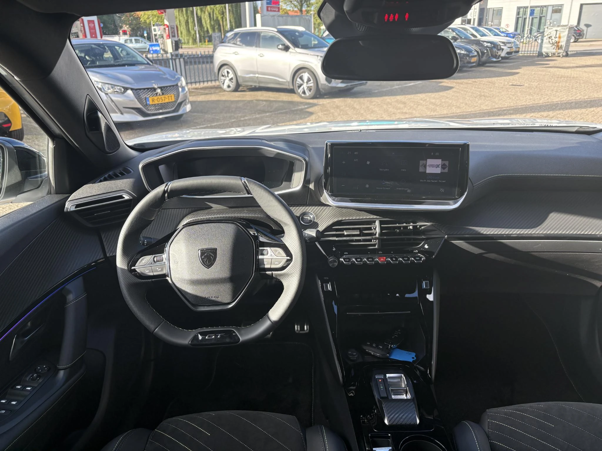 Peugeot-2008-image-11