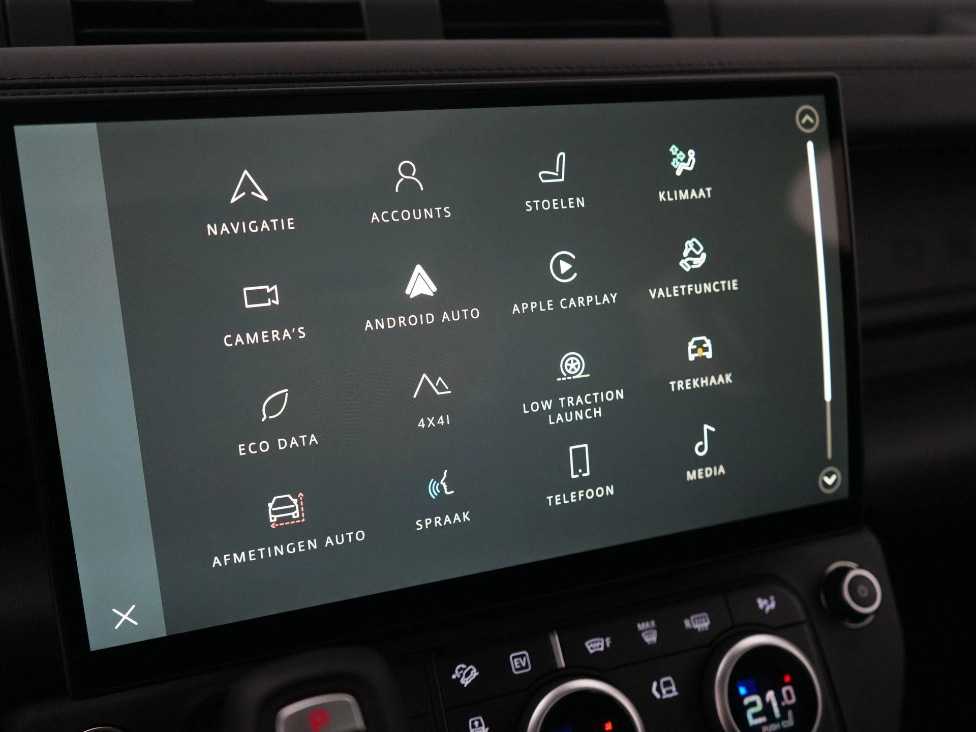 Land Rover-Defender-image-20