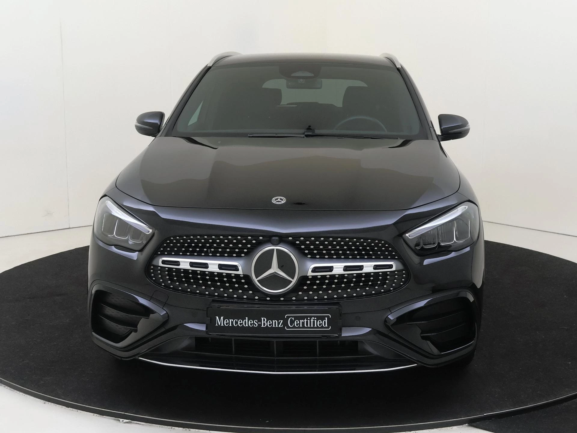 Mercedes-Benz-GLA-image-5