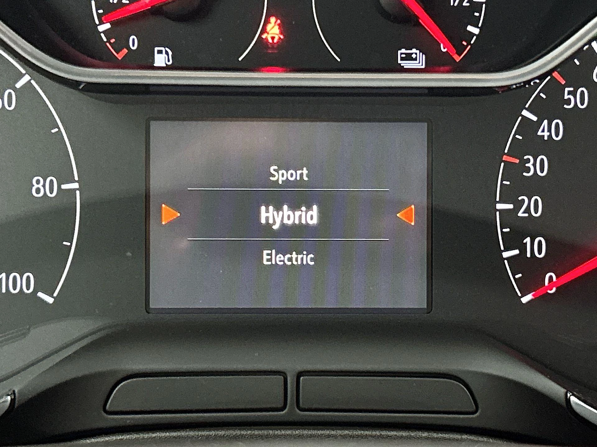 Opel Grandland X 1.6 Turbo Hybrid Elegance