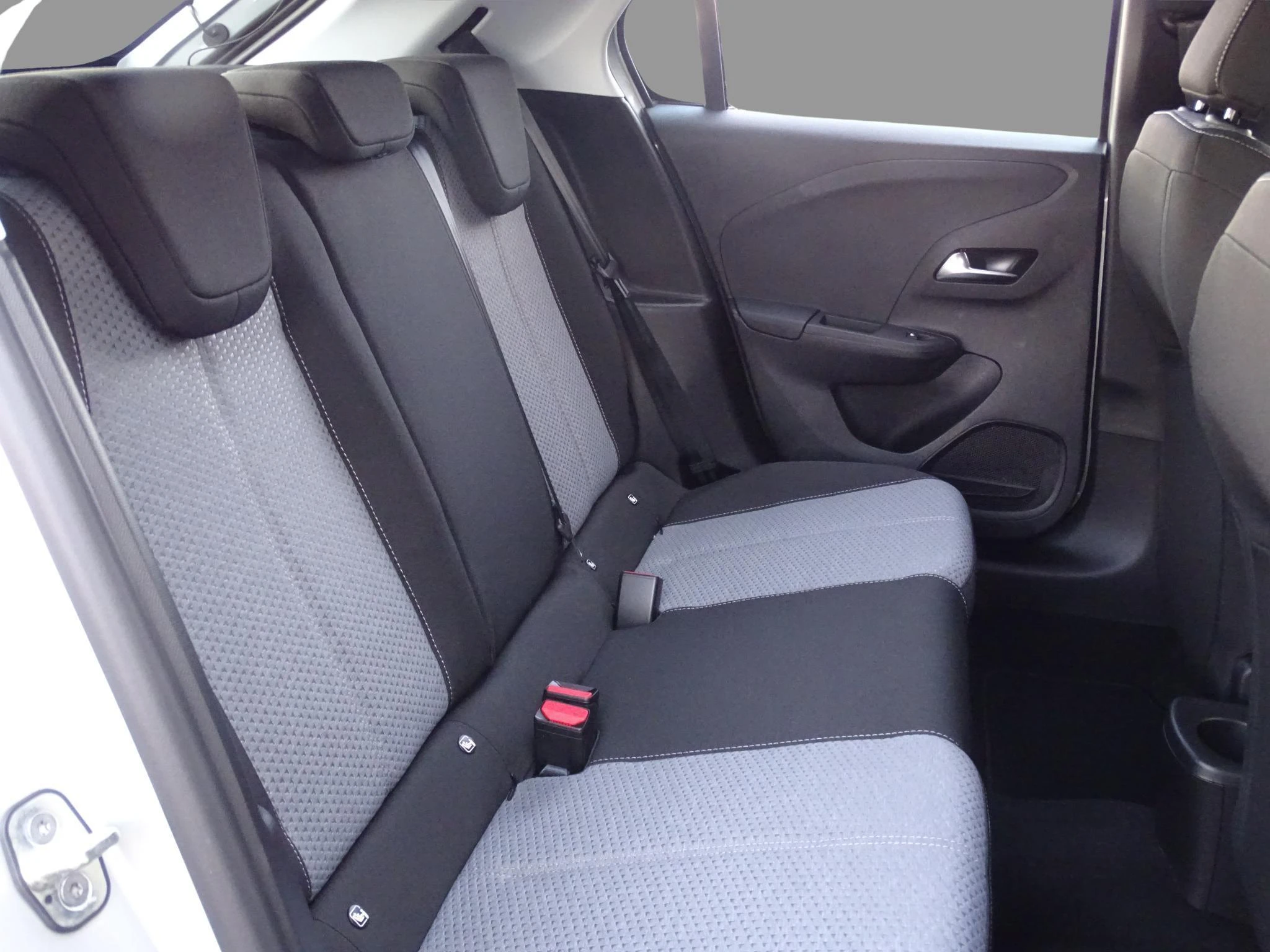 Opel-Corsa-image-12