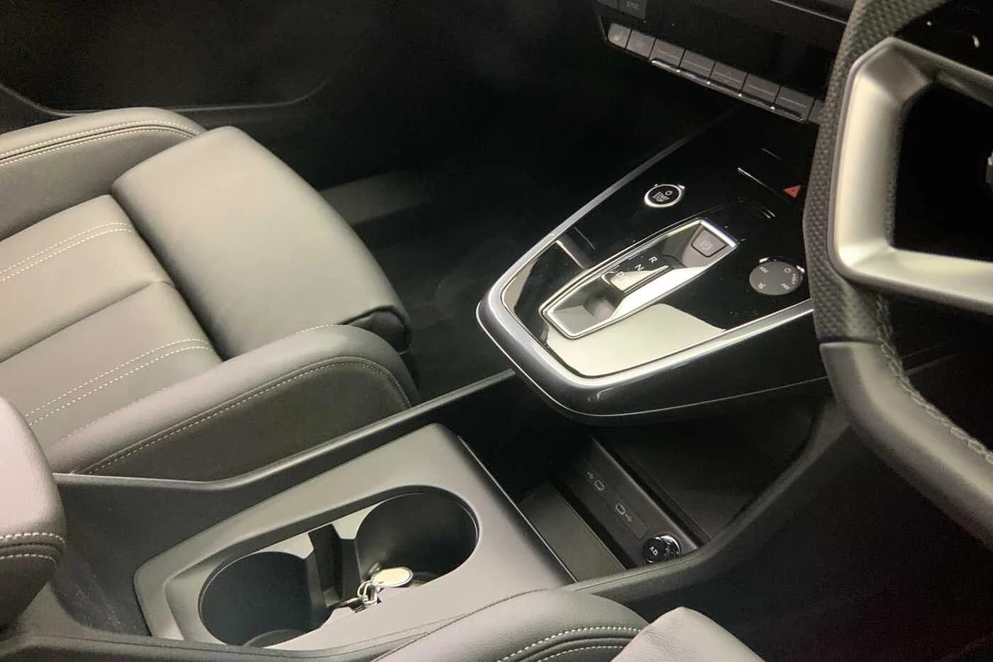 Audi-Q4 e-tron-image-7