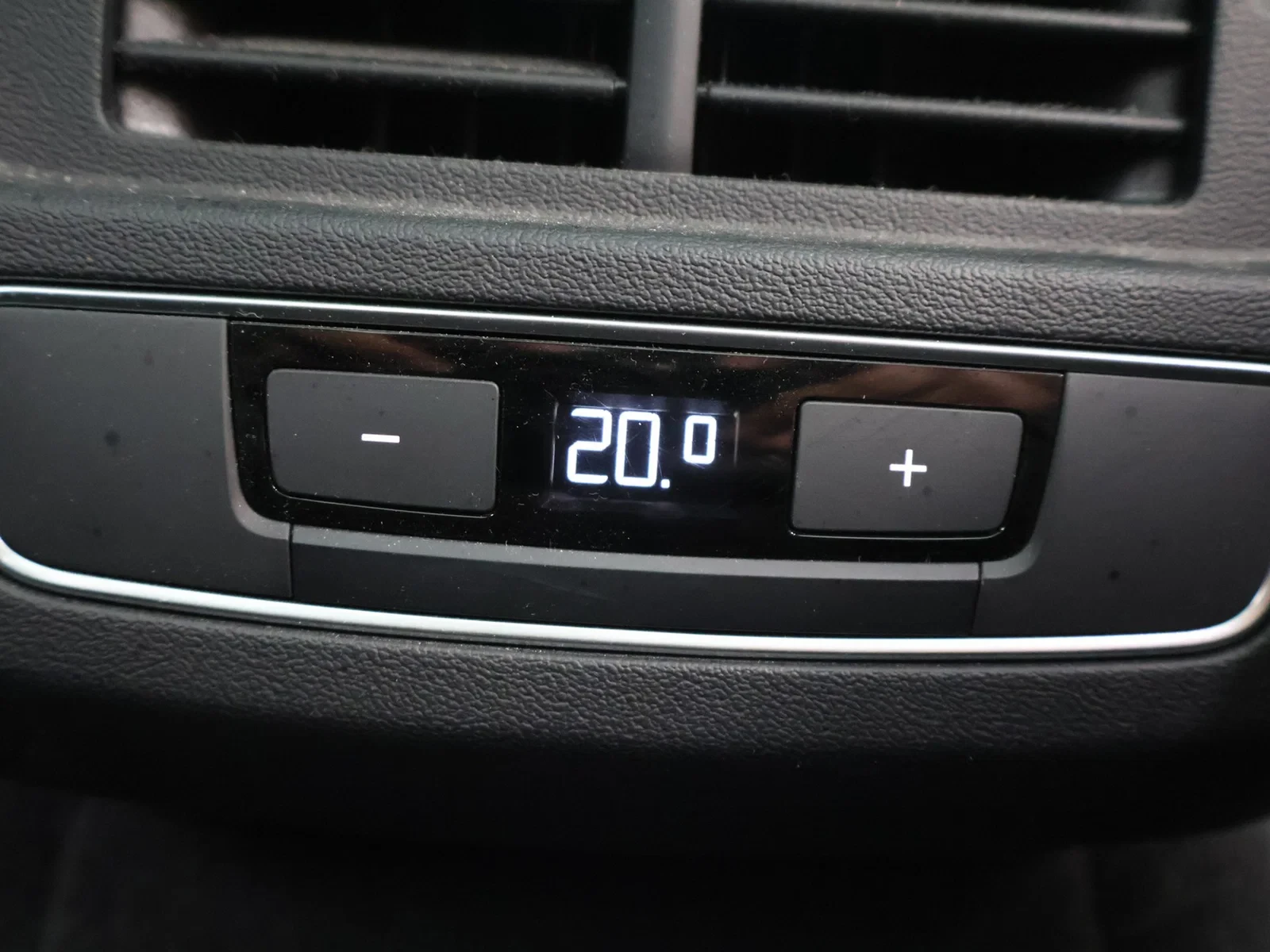 Audi e-tron GT Audi e-tron GT quattro 476PK *NAVI*APP CONNECT*B&O SOUNDSYSTEM*ADAPTIVE CRUISE*DIGITAL DASH*LEDER*ZETELVERWARMING*...