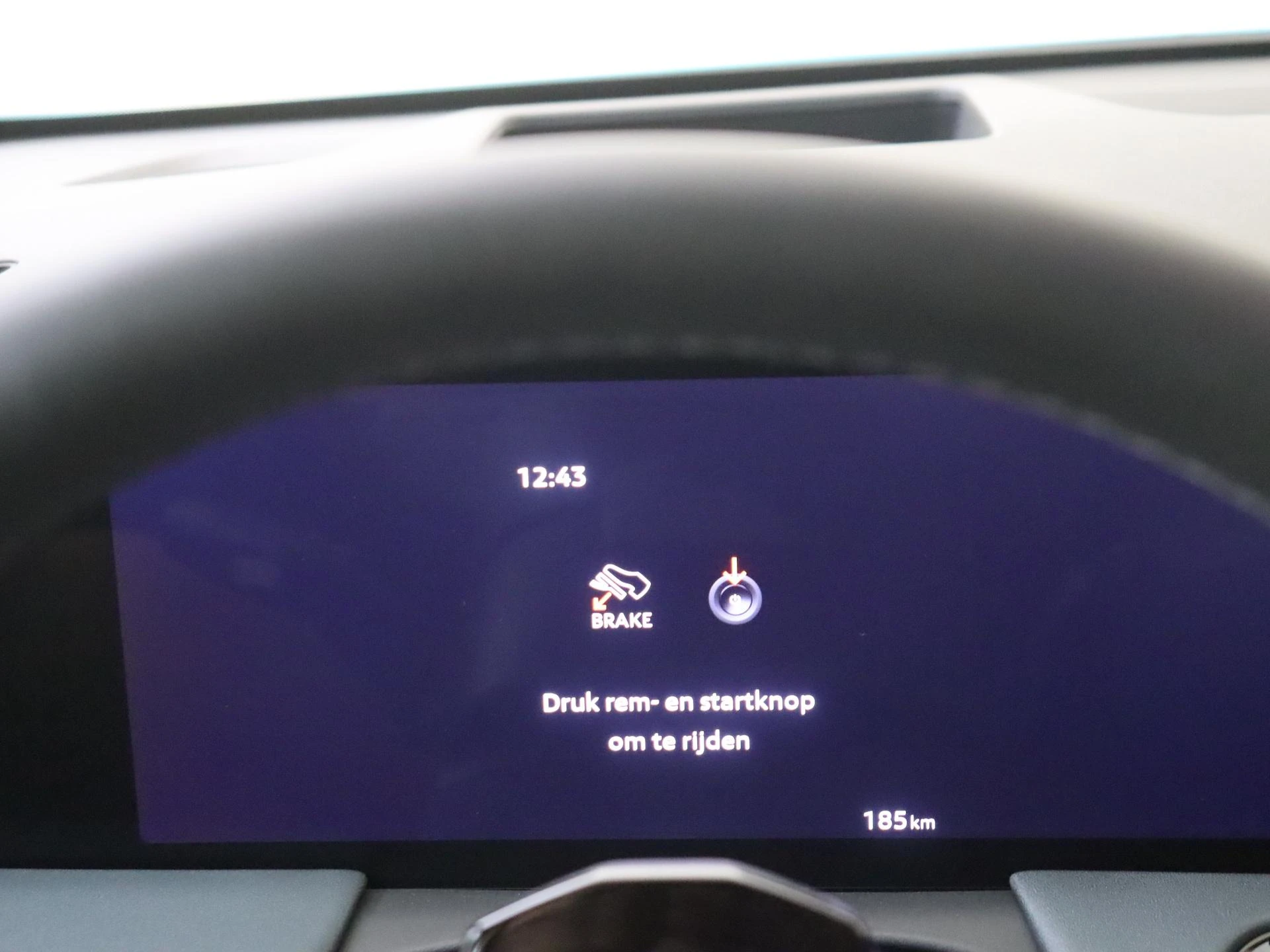 Nissan-Leaf-image-11