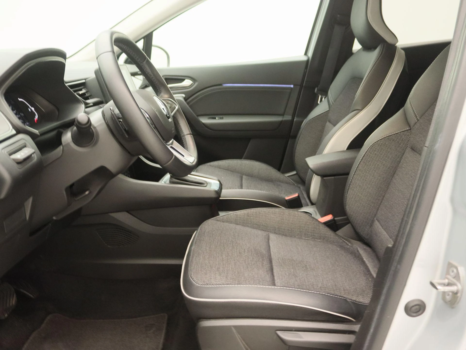 Renault-Captur-image-11