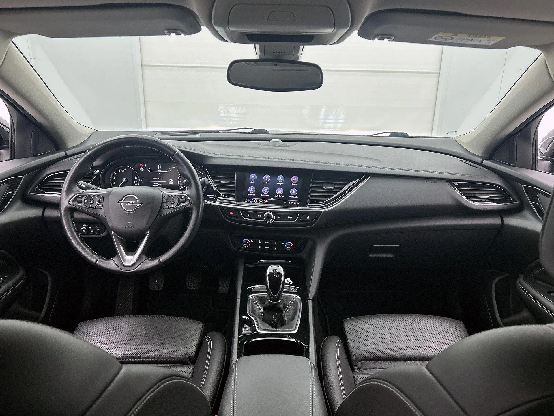 Opel-Insignia-image-25