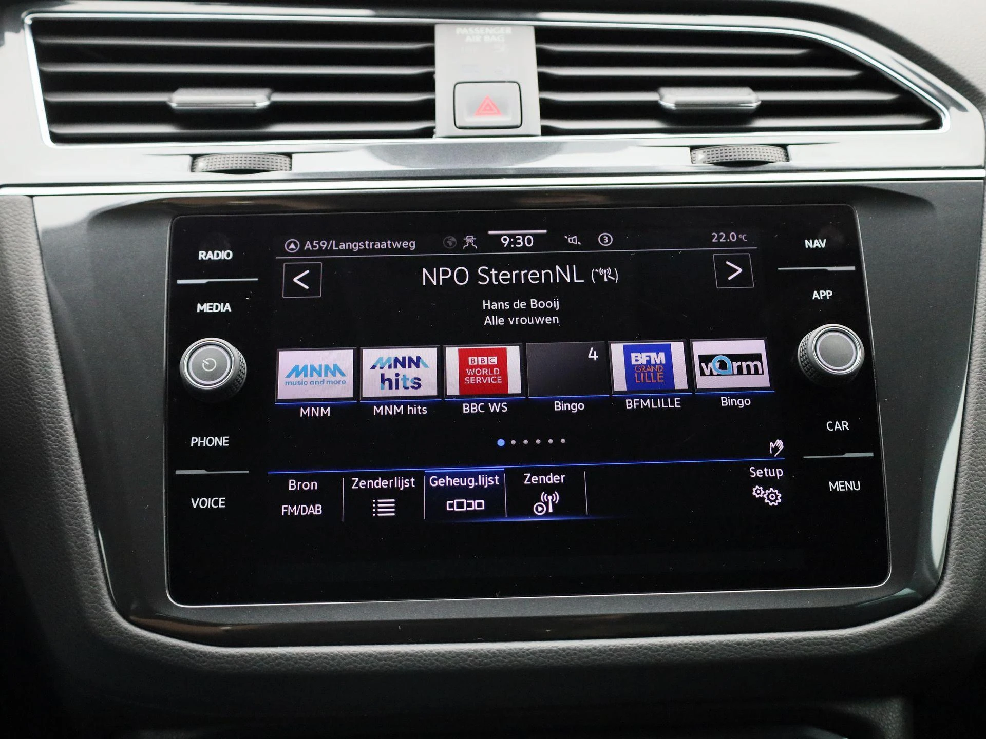 Volkswagen-Tiguan-image-20