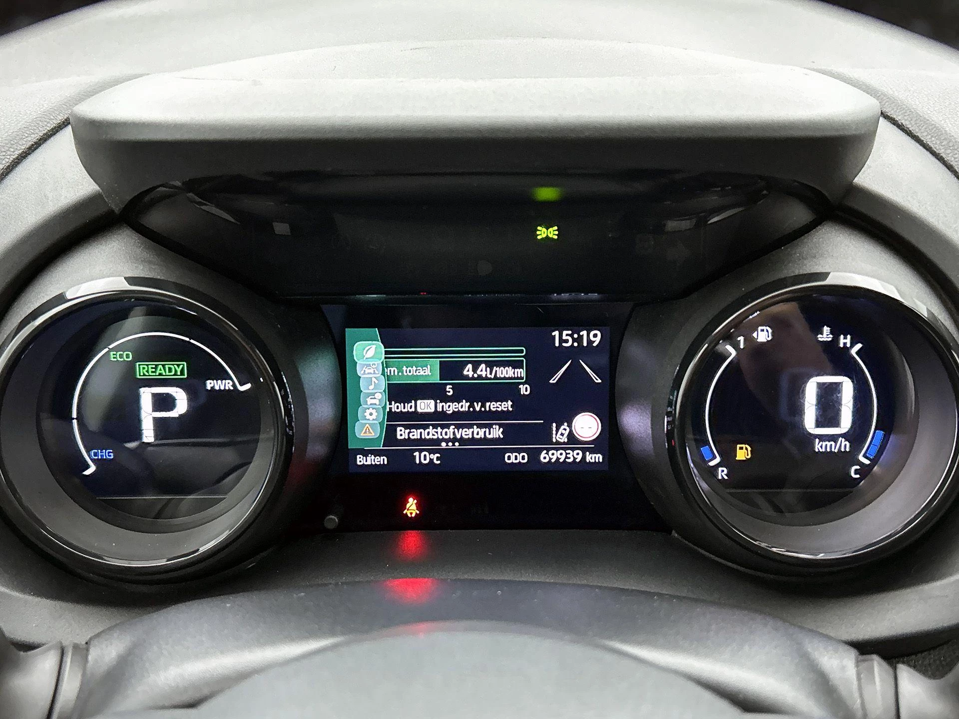 Toyota-Yaris-image-8