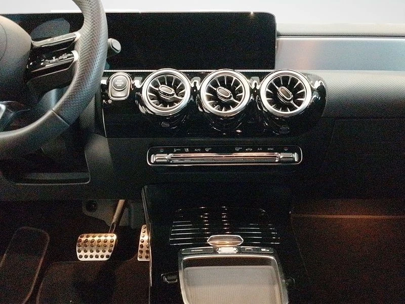 Mercedes-Benz A-Klasse 200 AMG AHK MBUX NIGHT SHZ KLIMA AMG LineW177 A 200 AMG AHK MBUX NIGHT SHZ KLIMA AMG Line