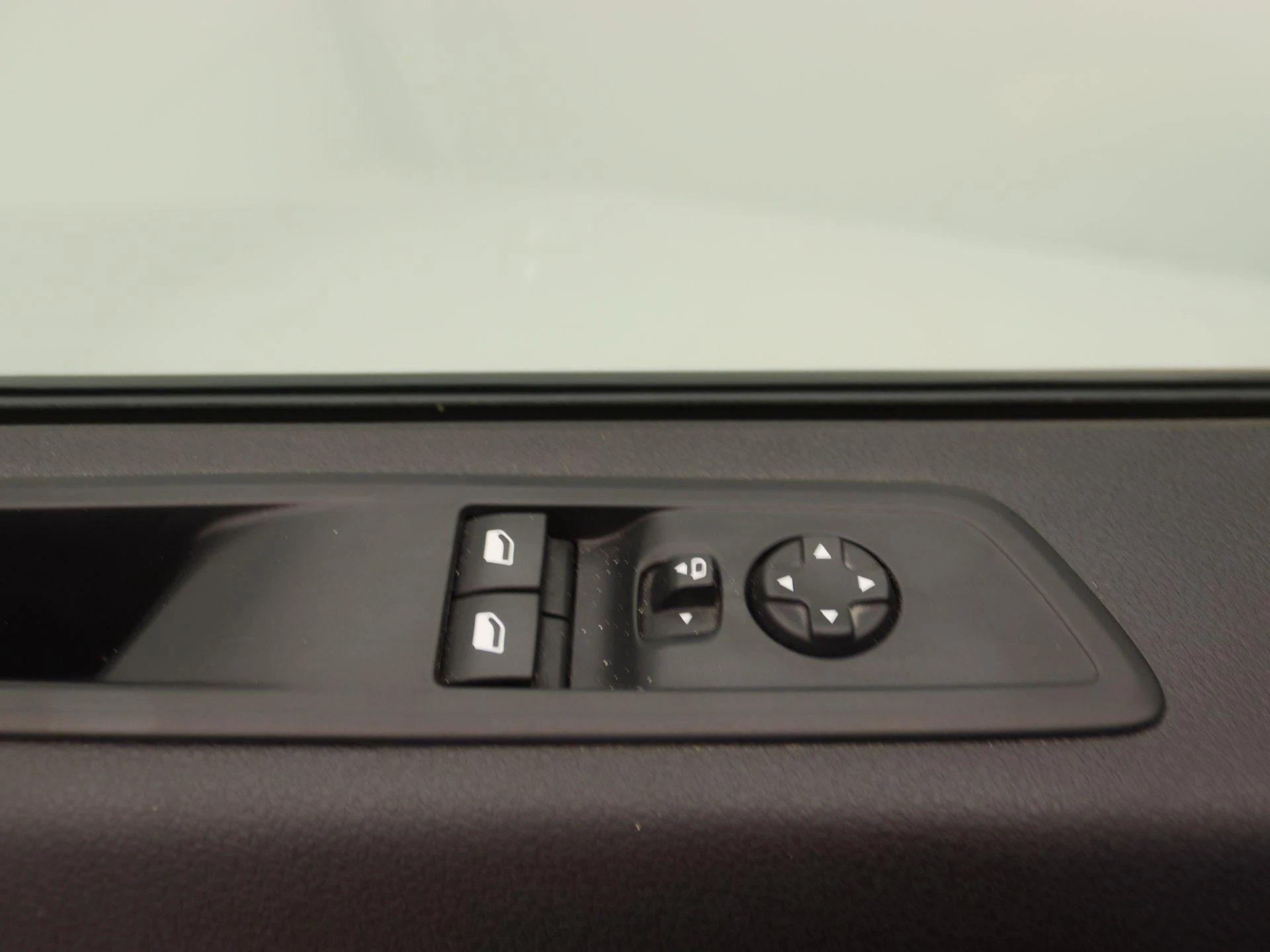Opel-Vivaro-image-17