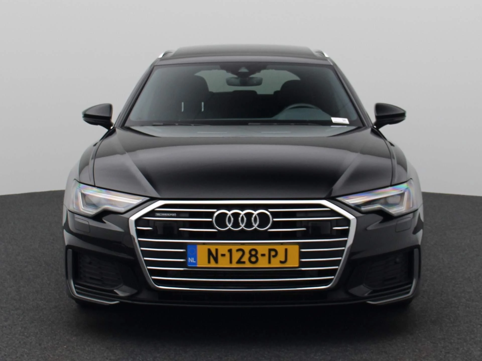 Audi-A6-image-2
