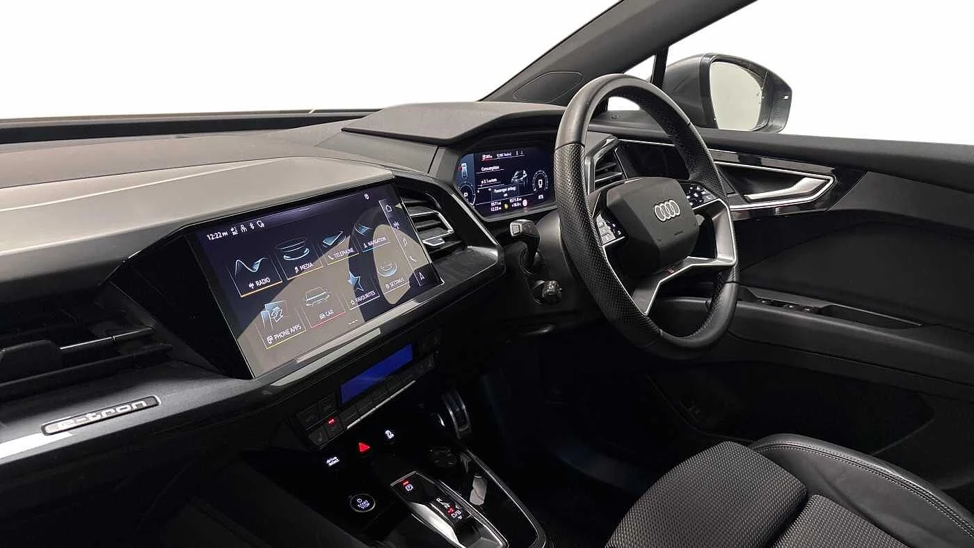 Audi-Q4 e-tron-image-1