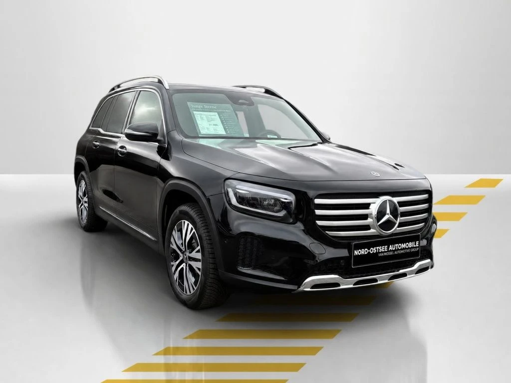 Mercedes-Benz-GLB 200 d-image-17