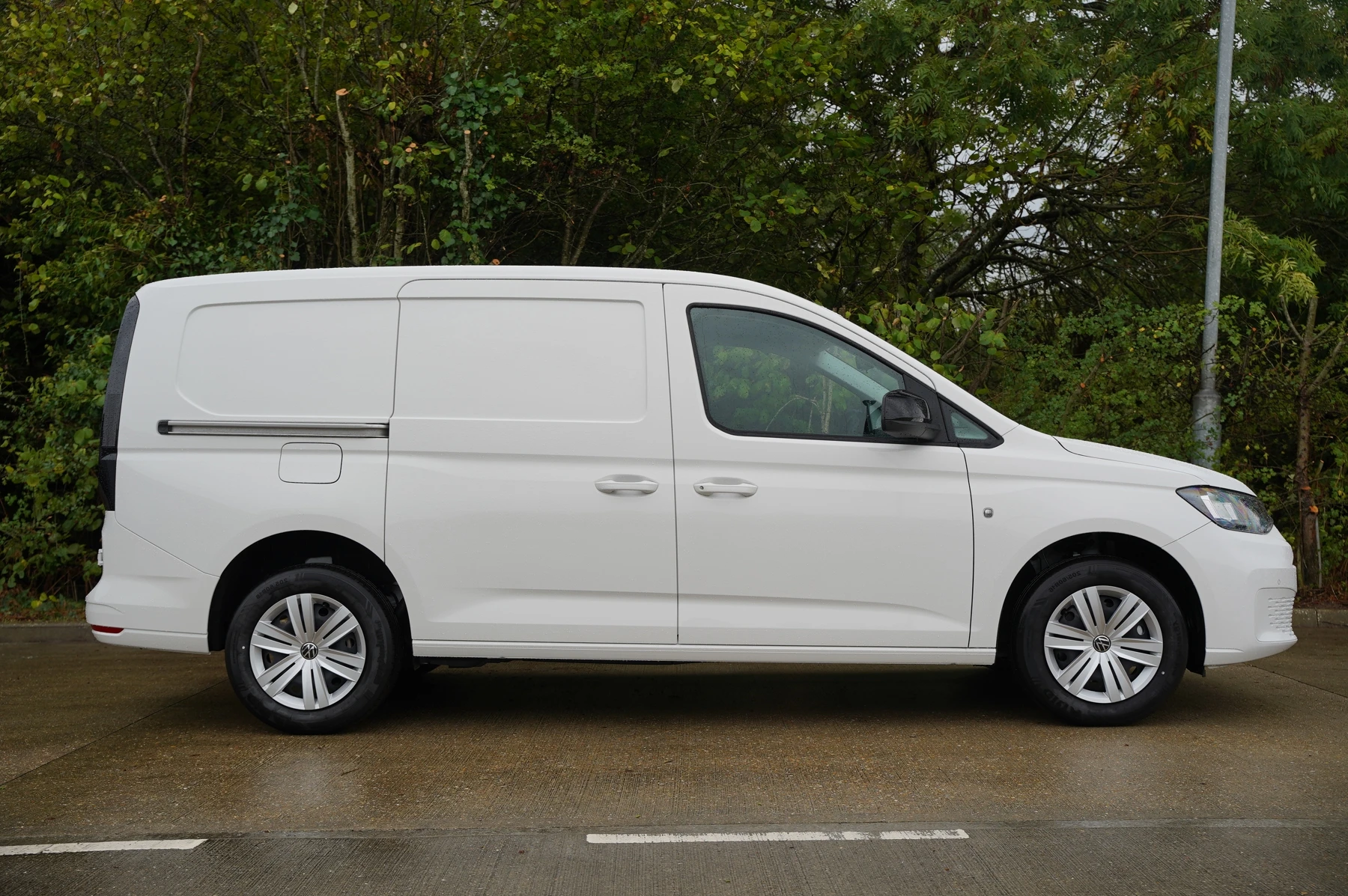 Volkswagen-Caddy-image-3