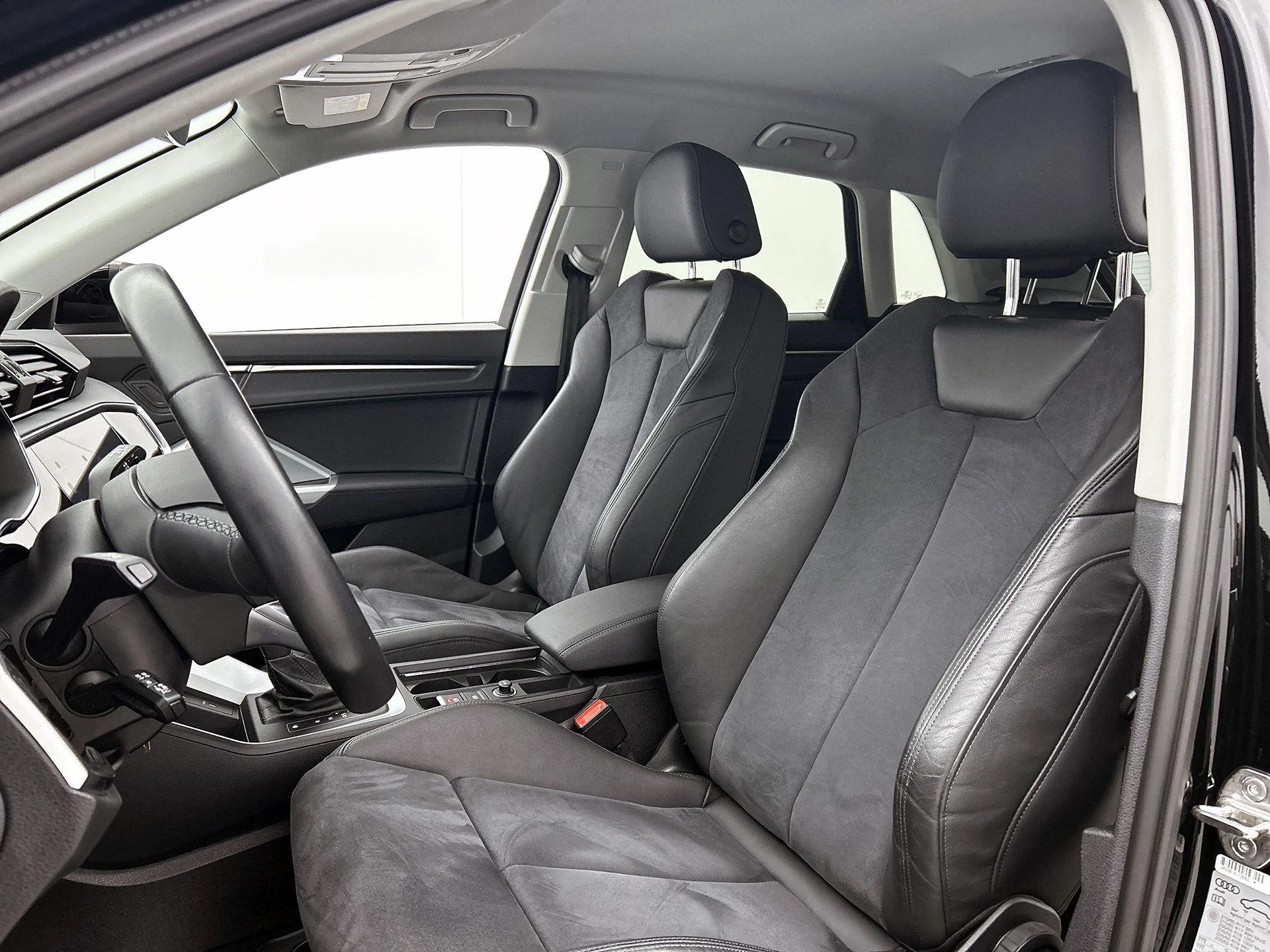 Audi Q3 35 TFSI S edition 150 PK