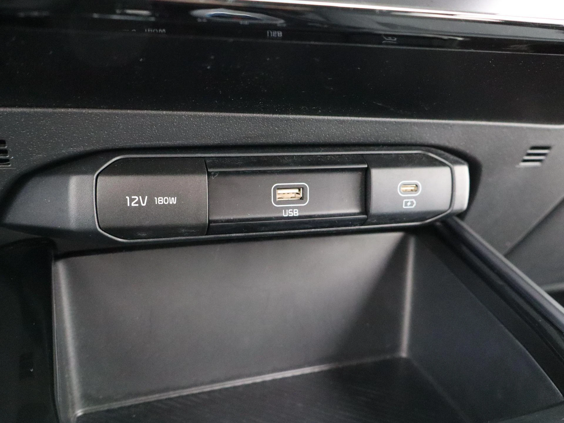 Kia-Niro-image-21