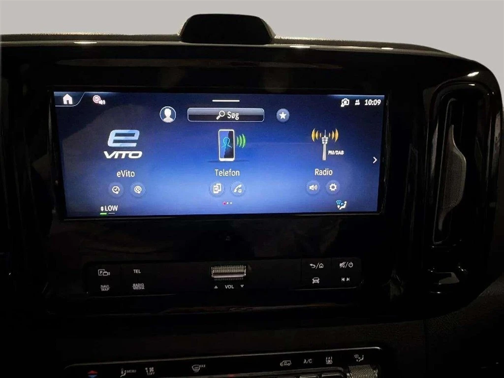 Mercedes-Benz-eVito-image-8