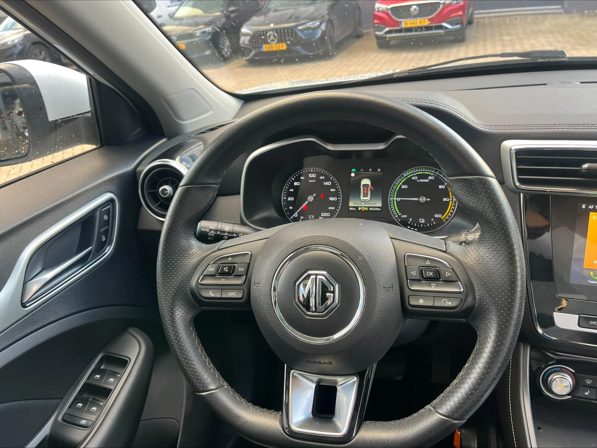 MG-ZS EV-image-11