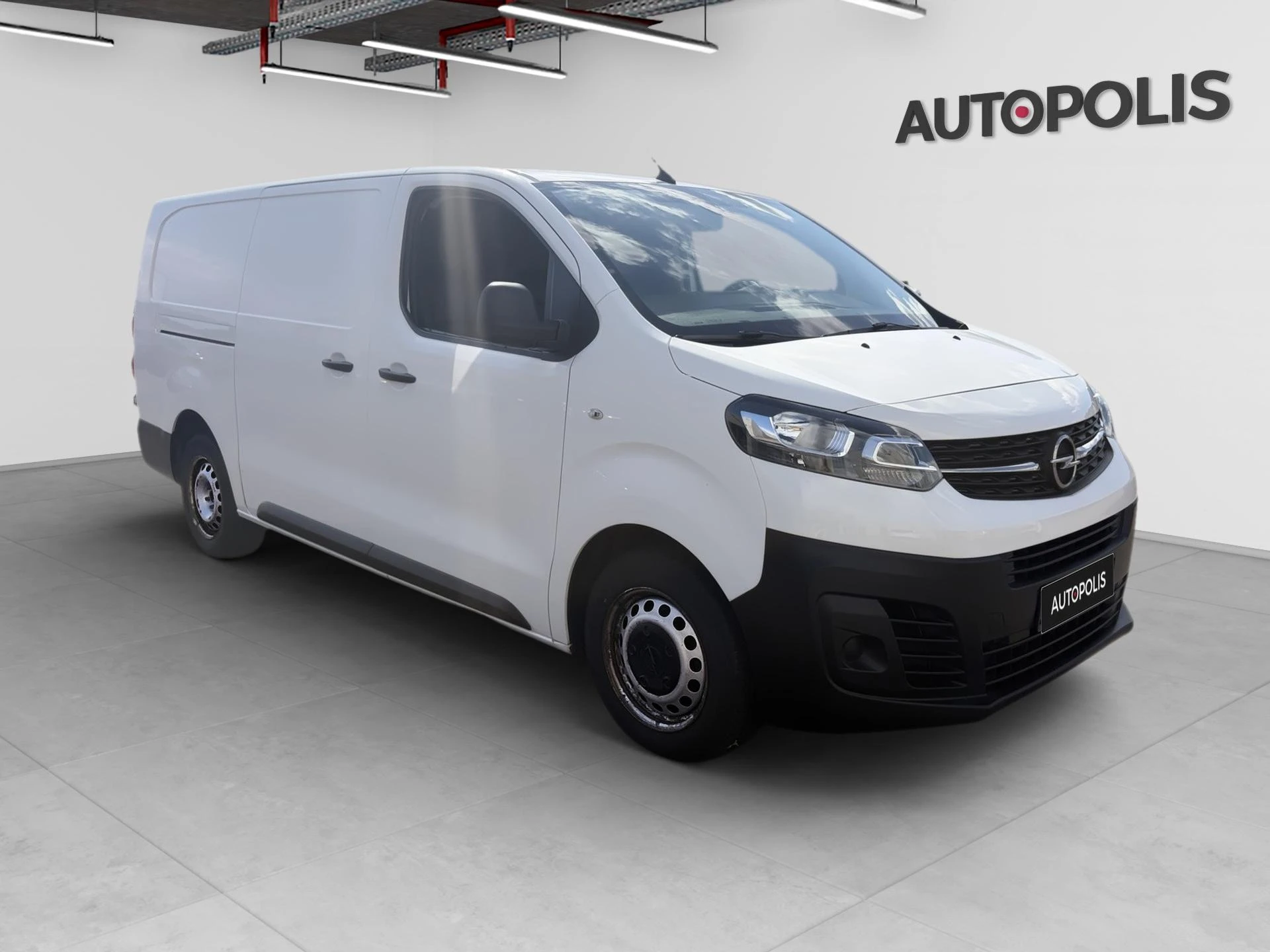 Opel-Vivaro-image-14