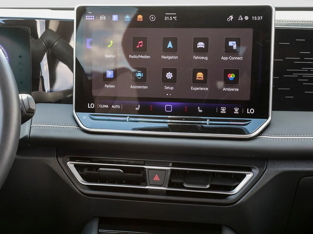 Volkswagen-Tiguan-image-11